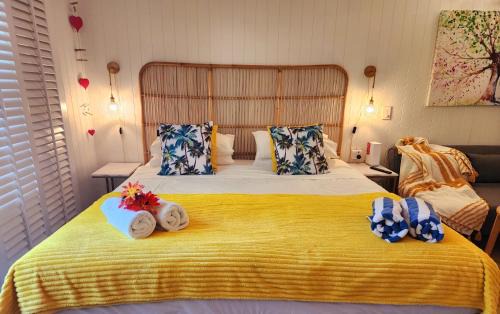 Port Douglas Apartment | Deluxe Private Apartment- In Ramada Resort - Full Kitchen -