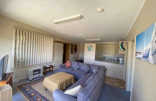 Denhams Beach House | Denhams Beach Cottage