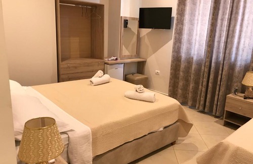 Qender Hotel | Deni's Hotel