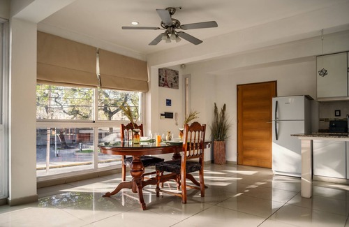 Mendoza City Center Condo | Departamento Completo en Centro Mendoza, Frente a Alameda! Premium Gold Mendoza