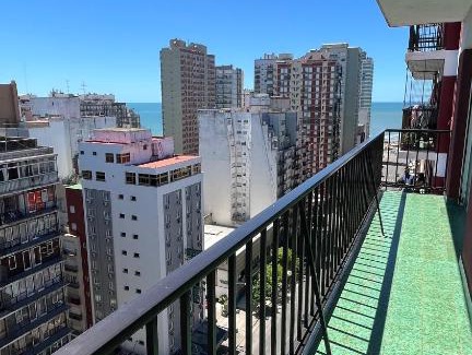 La Perla Apartment | Depto CENTRO 2 dormitorios con Balcón y COCHERA piso 15