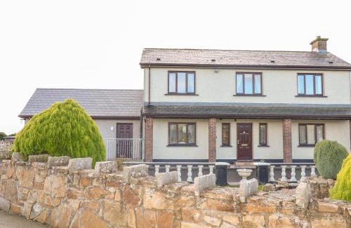 Enniskillen House | Derriens Farmhouse