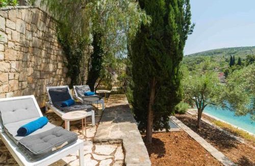 Bobovisca Villa | Design&Art Seafront Villa