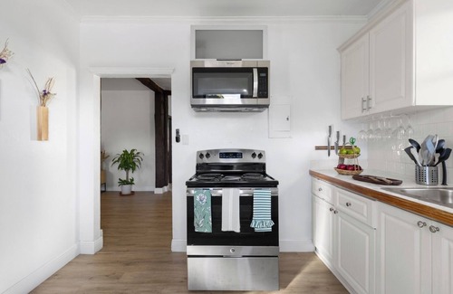 Buena Vista Cottage | Design District 2BR Home, Near Miami Beach