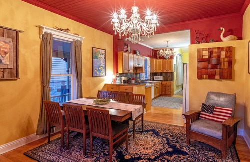 Downtown Park City House | Designer's Home WALK TO MAIN ST. and SKI RUN, HotTub, Fireplace, A/C, Large Deck