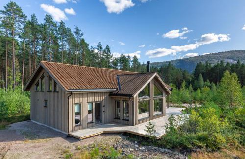 Kviteseid House | Det Kosekroken – Nordic Style Holiday Home by the Fjord