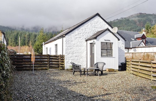 Kilmun Cottage | Detached cottage on the banks of Loch Long and the Firth of Clyde near Dunoon.