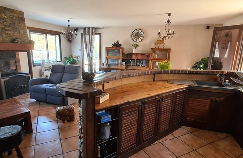 Saint-Michel-de-Llotes Villa | Detached family villa with pool and garden