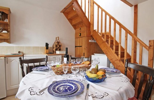 L'Epinay-le-Comte Cottage | Detached house in Normandy with outdoor spa, Wifi, and enclosed garden