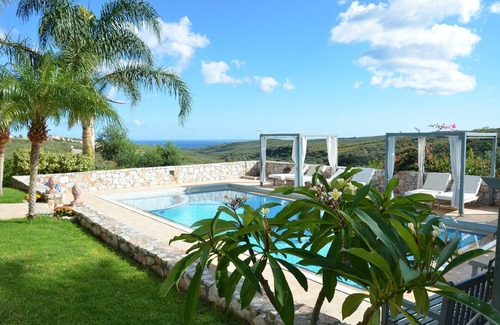 Darmarochori House | Detached villa - pool, panoramic seafront position