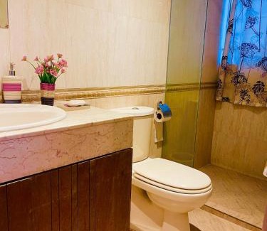 Basundhara Residential Area Apartment | Dhaka Bashundhara Apartment - Luxury Full Furnished APT in Bashundhara