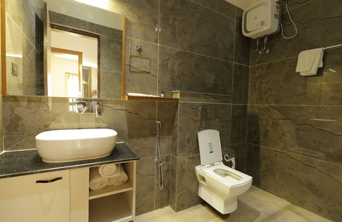 Golaghat Hotel | Dhanshree Resort