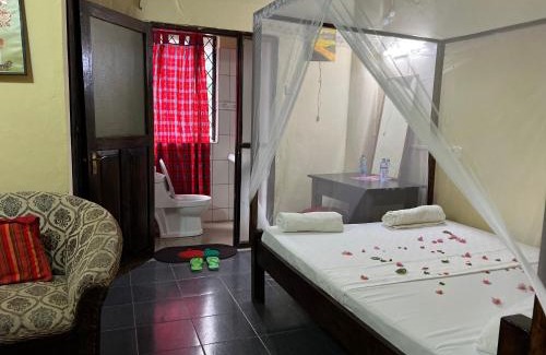 Galu House | Diani Beach Luxury Retreat with 5 Bedrooms