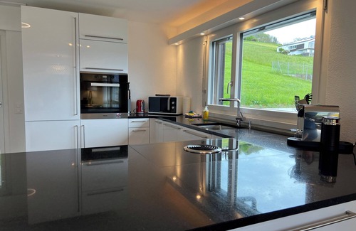 Goldiwil Apartment | die Villa", Eine Wohnung für 6 Personen