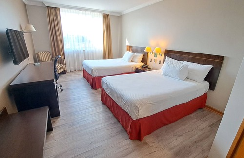 Hualpen Hotel | Diego Almagro Lomas Verdes