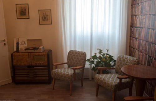 Prato House | Dimora 16 Rooms & Garden
