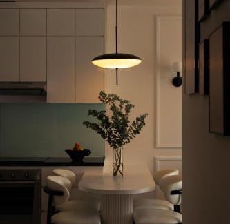 Thu Thiem Apartment | DingD0ng Suites - The Sun Avenue - Free Pool & Gym
