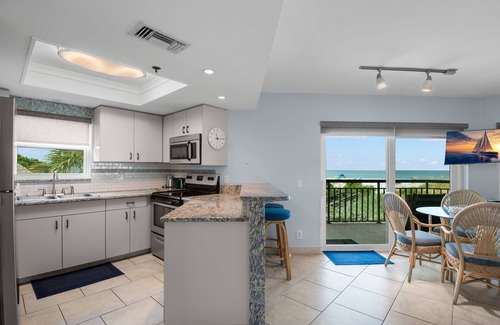 Belle Vista Condo | 🌅 Direct Gulf Front Escape at Gulf Strand Resort