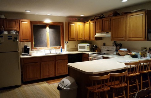 Alton House | Direct waterfront Sunset Lake. ATTENTION: LAKE AT 3/4 LEVEL FOR SUMMER 2024.