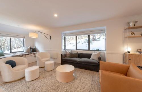 Mount Buller Ski Chalet | Disco 7