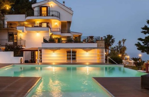 Mondello Villa | Discover Coastal Elegance Sea View Villa with Pvt Pool in Picturesque Mondello