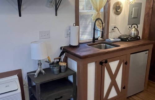 Lyons Resort | Discover Tiny Living: Spacious Pinewood Tiny Home in the Heart of Lyons, CO