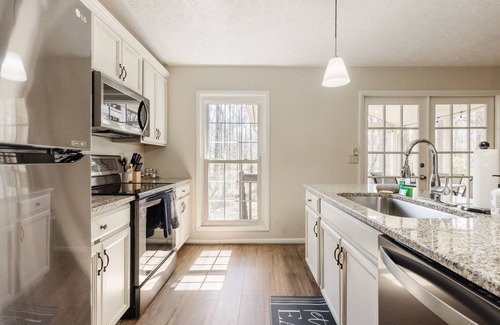 Conestee House | Discover Your Vacation Haven in Greenville, SC – B5 Homes!