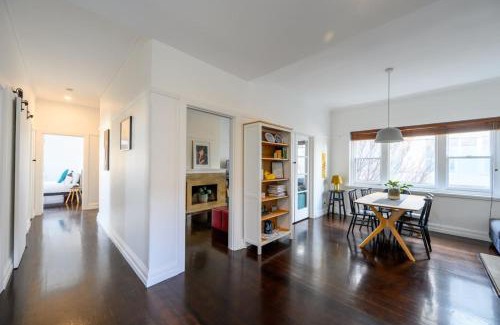 Saint Kilda South Apartment | Dispensary-Art Deco Apartment in St Kilda