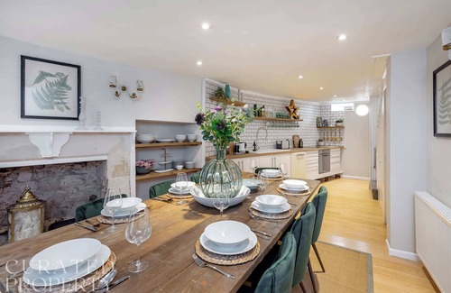 Upper Town House | Divine Georgian Townhouse in the heart of Bath