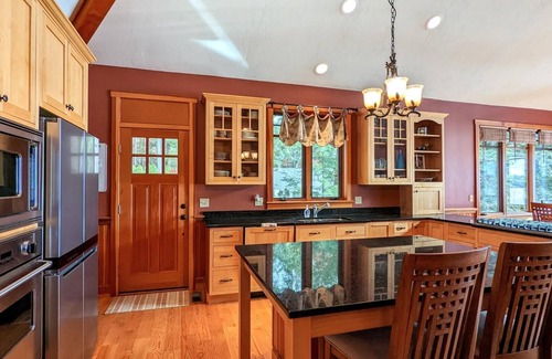 Meredith House | Dock Holiday on Lake Winnipesaukee!