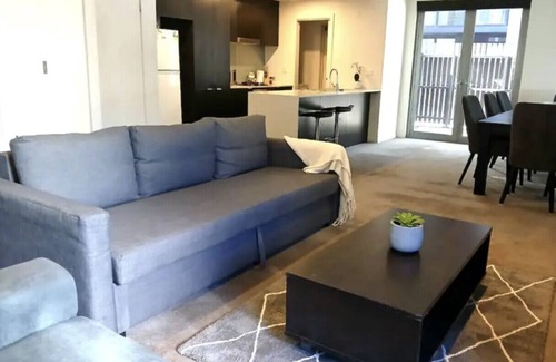 Docklands Apartment | Docklands Serenity - 4BR2Bath