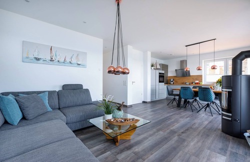 Kappeln Apartment | Dog-friendly Baltic Sea holiday apartment BalticLounge 2, with garden, right by the sea