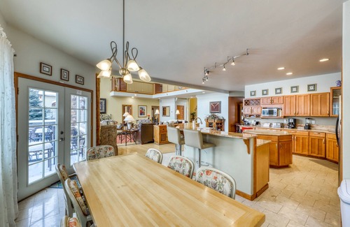 Gypsum House | Dog-friendly home with mountain views, pool & private hot tub