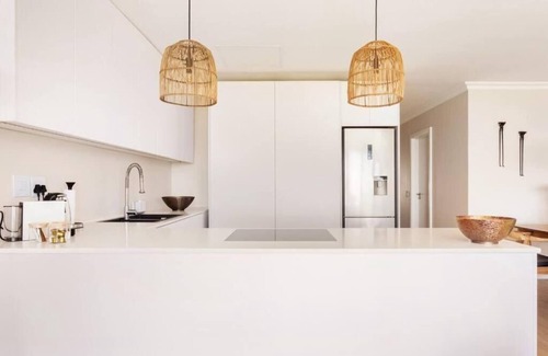 Bloubergstrand Apartment | Dolphin Beach cabana Luxury cabana right on the beach