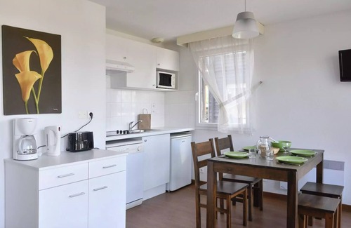 Montreal Apartment | Domain of Saint Orens - 3 rooms 4 people