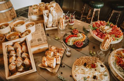 Vireux-Wallerand Villa | Domaine Chateau le Risdoux 20pers, unieke locatie