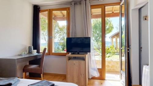 Castels Bed & Breakfast | Domaine de la source périgordnoir Chambre d'hôtes LA FONTAINE