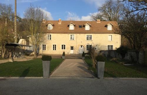 Thiveral-Grignon Apartment | Domaine de la Villa du Moulin de Champie - Plaine de Versailles