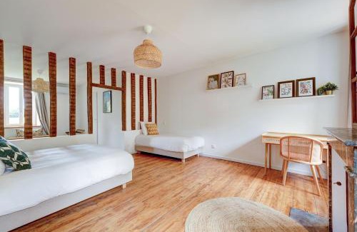 Raveau House | Domaine des Forges de la Vache