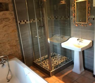 Larroque House | Domaine Du Colombier, Gite La Renaissance