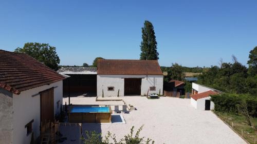 Pagny-le-Chateau House | Domaine en bord de saone