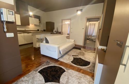 Peschiera del Garda City Centre Apartment | Domus Romanae in centro storico