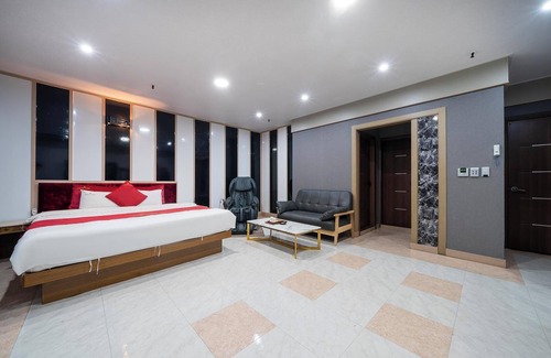Dongducheon Hotel | Dongducheon Thema