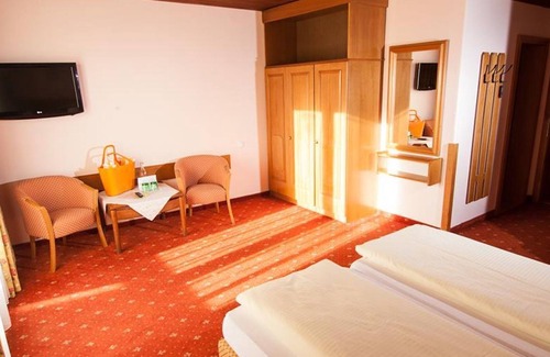Doebriach Apartment | Doppelzimmer "goldeck" - Hotel zur Post 3superior - Ihr Familienhotel
