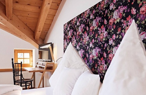 Riezlern Apartment | Doppelzimmer "oswalda Hus" mit Dusche, WC - Hotel Oswalda-hus - Familie Müller