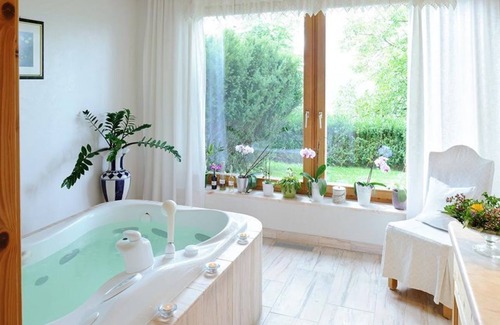 Millstatt House | Doppelzimmer Zirbe mit Südbalkon - Naturhotel Alpenrose