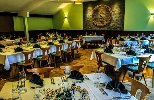 Schalkenmehren Hotel | Dorfgasthof Schmitz