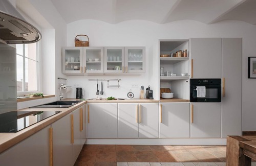 Stare Mesto Apartment | DOT 3 bdr Apartment with Tyn Cathedral View & A/C