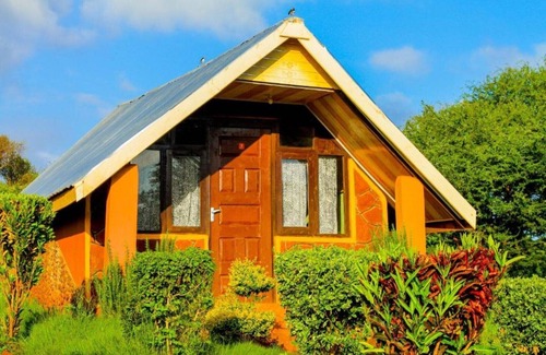 Kimana House | Double or Twin Room with Extra Bed- 5beds