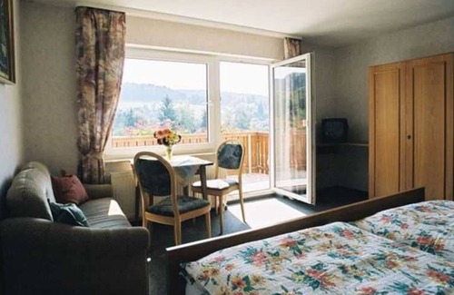 Beerfelden Cottage | Double Room with Balcony 4 - Gasthaus Zum Pälterwald